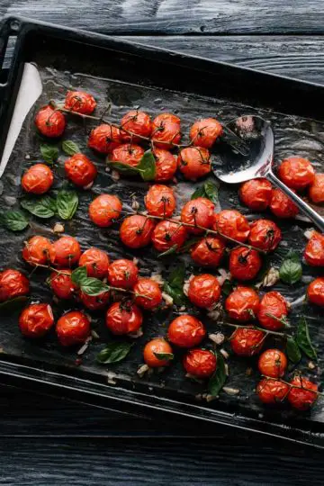 Tomaten bakken