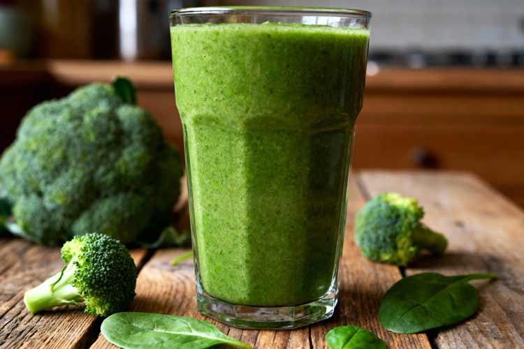 Broccoli spinazie smoothie maken