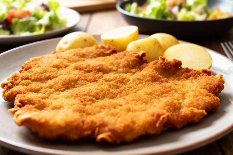 Schnitzel bakken